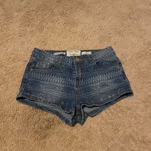 Parisian collection mid high waste shorts 7